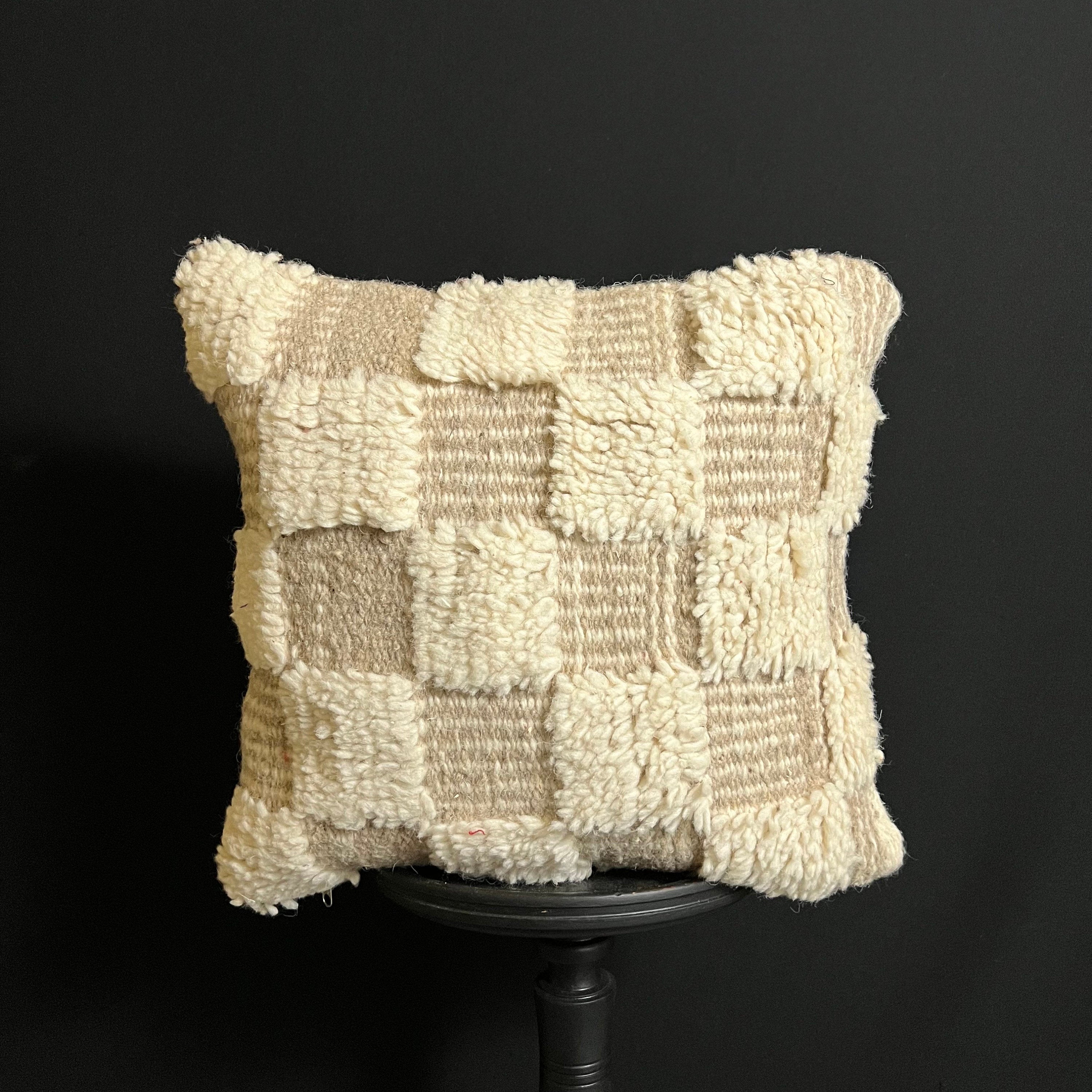 Handwoven Chekered Throw Pillow - Cozy and Stylish Home Decor