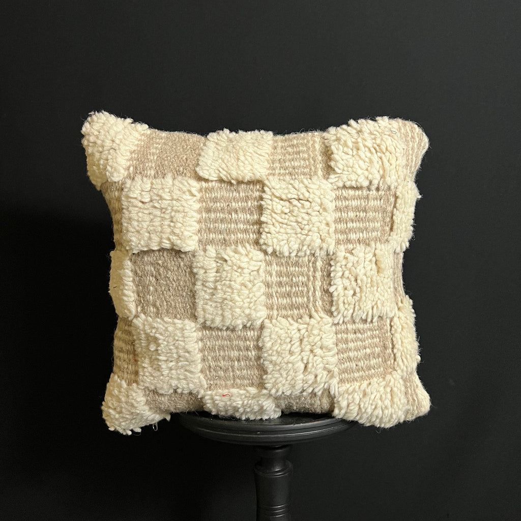 Handwoven Chekered Throw Pillow - Cozy and Stylish Home Decor