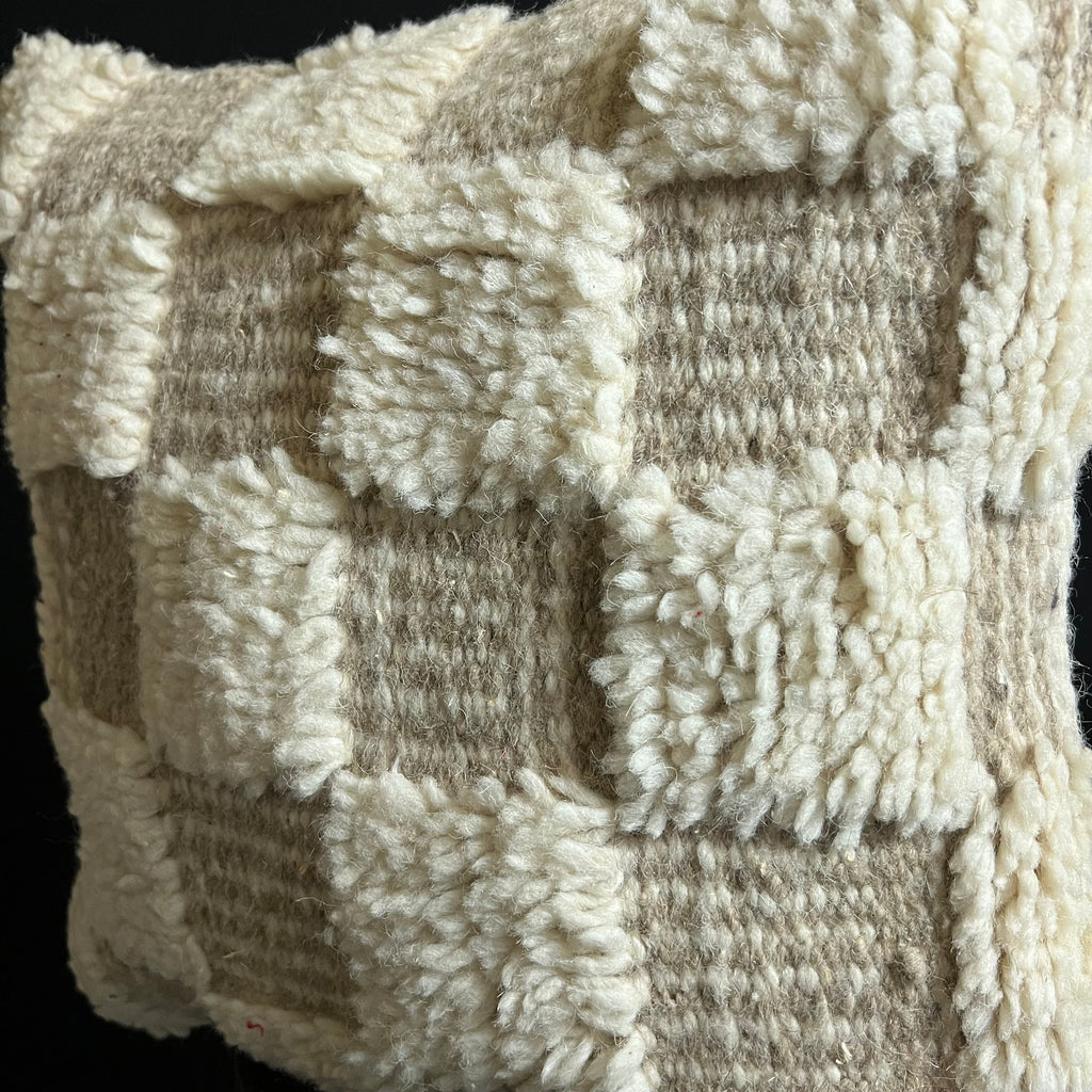 Handwoven Chekered Throw Pillow - Cozy and Stylish Home Decor