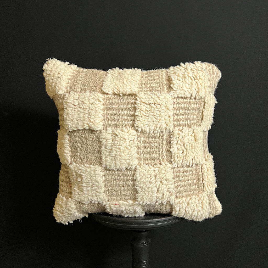 Handwoven Chekered Throw Pillow - Cozy and Stylish Home Decor